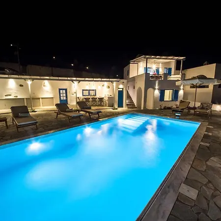 Deep Blue With Private Pool Next To Villa