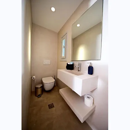 Villa Deep Blue With Private Pool Next To *